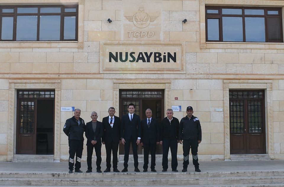 Kaymakamımız Sayın Evren ÇAKIR, T.C.D.D. Nusaybin Gar Şefliğini ziyaret ederek incelemelerde bulundu.