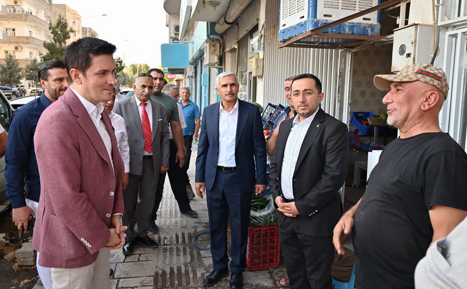 Kaymakamımız Sayın Evren ÇAKIR, İlçemiz Çağ Çağ Bulvarı'nda meslek erbabları ve vatandaşlarımızla bir araya geldi.